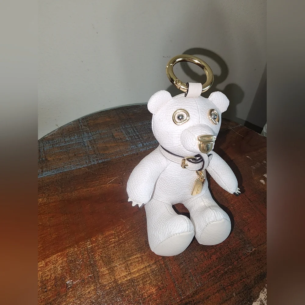 Coach Signature C White Cream Leather Mixed Metals Bear Purse Charm Keychain NEW - Picture 3 of 17
